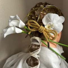 【金箔付き】胡蝶蘭　カラーリリィ　結婚式成人式卒業式前撮り　袴　振り袖　ヘッドパーツ　ヘッドドレス　白無垢　色打ち掛け　パーティー　お呼ばれヘア　編み上げヘア　和装前撮り　和装小物　洋装ヘアアクセサリー　ドレスアクセサリー