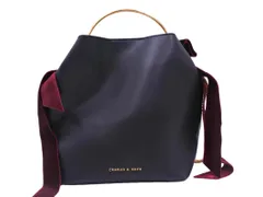 Charles & keith ベロアリボンドット シ ヨルダーバッグ新品未使用 Charles & keith ベロアリボンドット ショルダーバッグ - メルカリ