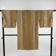 道行 身丈106.5cm 裄丈68cm L やまと 和装コート 角衿 雪輪 地紋 金彩 縦ぼかし 薄茶色 正絹 美品 逸品 【中古】