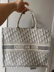 Dior(ディオール) オブリーク ブックトートバッグ ラージ グレー