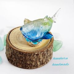 ジンベエザメ＊海レジンアート(ライトブルー＊ライトグリーン)
