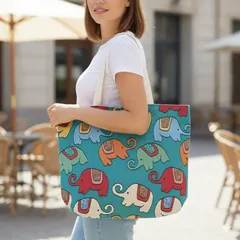 【大阪万博でも人気】タイ 直輸入 の かわいいゾウさんがいっぱい トートバッグ 綿 タイコットン100% ゾウ 柄 トート 大きいサイズ A3 対応 A4 らくらく対応 内ポケット付 肩掛け ファスナー 動物 かわいい 丈夫 Thailand