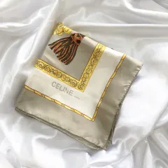 CELINE　セリーヌ　大判スカーフ　シルク100%　宝飾　タッセル 総柄　イタリア製