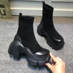 新品 レディース 厚底ショートブーツ ブラック【24】