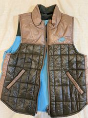 美品　 NIKEリバーシブルベスト