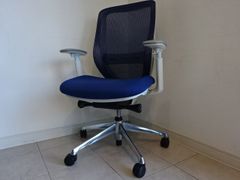 okamura オカムラ　シルフィーチェア　ハイバックチェア　ネイビー　前傾機能つき
