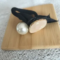 新品　パール付きミニリボン　ヘアゴム　ピンク系飾り付き　オフィスにも　きれいめ　ガーリー