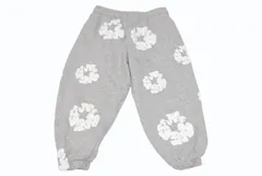 新品同様 DENIM TEARS デニムティアーズ スウェットパンツ コットンリース プリント キッズ用 RN162838 グレー コットン サイズ4Y 中古 4b005357