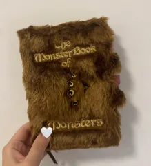 2025年最新】ハリーポッター 怪物的な怪物の本 ノートの人気アイテム