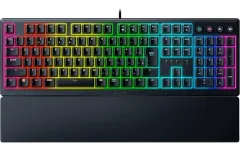 【中古】PCハード RAZER 有線 ゲーミングキーボード＋リストレスト Ornata V3 [RZ03-04461400-R3J1]