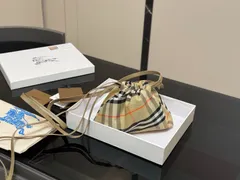 【今日特価】Burberry バーバリー クラウドバッグ トレンチ風ナイロン（22×15cm）