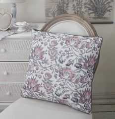 ZARA  クッション3個 ジャガード 無地 展示品 Z-2603CU2 ZARA HOME クッション3個 ジャガード 無地 展示品 Z-2603CU2 - メルカリ