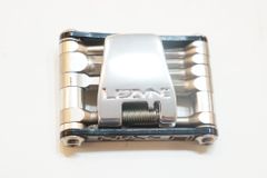 LEZYNE 「レザイン」 SV10 マルチツール / バイチャリ浦和ベース