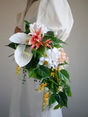 ウェディングブーケ　前撮りブーケ　キャスケードブーケ　リゾート婚　ウェディングフラワー　韓国ブーケ　♡ブートニア付き♡ ♡送料無料♡