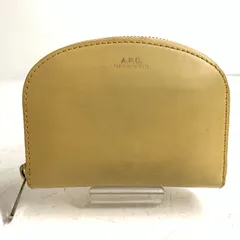 未使用級✨A.P.C. ハーフムーン　レザー　財布コインケース　カード　ベージュ 未使用級✨A.P.C. ハーフムーン レザー 財布コインケース カード