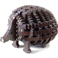 パズル造形　ミニチュア動物「ハリネズミ」　シート貼りＭＤＦウォルナット（濃茶）