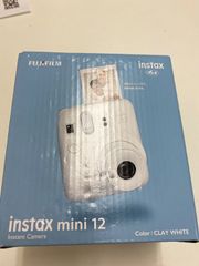 【外箱難あり】富士フィルム　チェキ12　instax mini12 +フィルム2Pのサムネイル