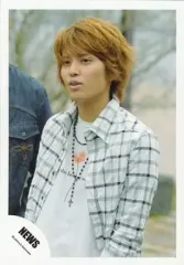 【中古】生写真(ジャニーズ) NEWS/手越祐也/バストアップ・チェック柄シャツ白.グレー・左向き/公式生写真