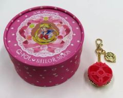 新品未使用 Q-pot. セーラームーン プリズムハートマカロン バッグ