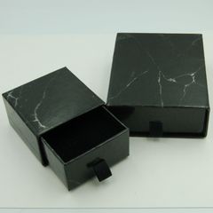 プレゼント用　ギフトボックス黒