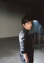 【中古】生写真(ジャニーズ) 嵐/二宮和也/膝上・衣装黒・右手ポケット・体右向き・目線正面/ARASHI LIVE TOUR 2014 THE DIGITALIAN