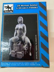 ブラックドッグ F35062 U.S. 女性兵士 1/35 レジンキット