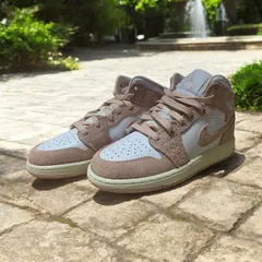 限定 Nike Air Jordan 1 Mid ダンス レア22.5センチ