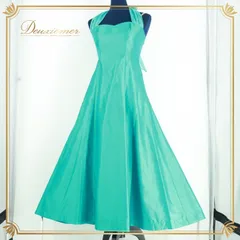 フラダンス 衣装 ワンピース ドレス グリーン系 光沢 無地 シンプル リボン ハワイアン アロハ 緑 高級感 上品 かわいい ダンス衣装 華やか 鮮やか