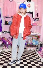 クレヨンしんちゃん 伊勢丹限定 スタジャン - メルカリ