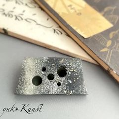 筒型台形帯留め　灰被り