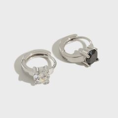 E013 ピアス イヤリング フープ ミニピアス スクエアジルコン シンプル キャッチレス キラキラ silver925 シルバー ホワイト ブラック