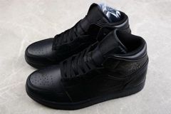 NIKE Air Jordan 1 エアジョーダン mid triple black