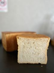 「つくし堂」花酵母食パン(プレーン)5月発送予定