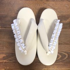 ふりふ リボン レースアップ ぽっくり 下駄 白 厚底 - メルカリ