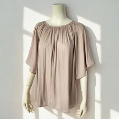 グラシア GLACIER　クルーネック ギャザーネック バックギャザー フレアスリーブ フレアブラウス ワイドブラウス　ベージュ　レディース