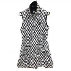 ★SALE価格★【美品】フィラゴルフ 中綿ノースリーブワンピース 黒×白 総柄 ネック内側ボア ロゴワッペン レディース M ゴルフウェア FILA GOLF