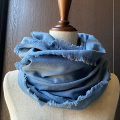 あったらいいな♪を形に…一枚仕立てゆらゆらフリンジWスヌード　ブルーグレー