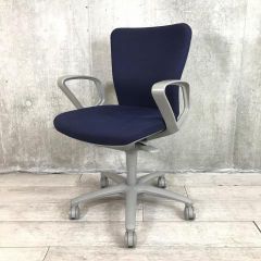 [中古]オカムラ（okamura）製 カロッツァチェア！[ECB]