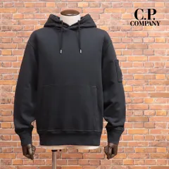 2025年最新】cp company パーカーの人気アイテム - メルカリ