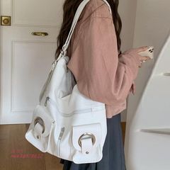 ショルダーバッグ 大容量