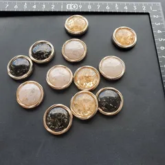 ｛sale｝アンティークボタン風パーツ