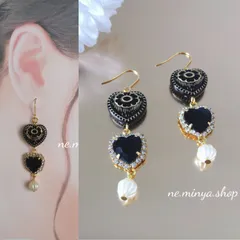 サージカルステンレス アレルギー対応⭐︎ハンドメイド アクセサリー アンティーク調 ブラックハート ガラスストーン パール ピアス⭐︎072