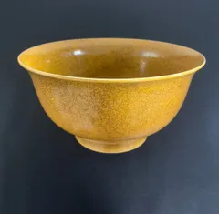 中国 陶瓷 碗　黄釉   中国美術(質問欄値段交渉可能)