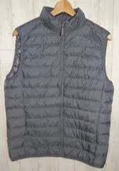 送料無料! V-04 USED ユニクロ UNIQLO　ダウンベスト GREY系　L