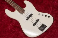 Fender American deluxe PB sadowskyプリアンプ Sadowsky MetroLine Hyb VS Fender Performer Precision - PJ