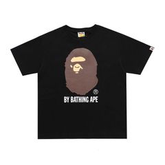 【A BATHING APE 】 2色選択可能  アベイシングエイプ Ｔシャツ  男女兼用 カジュアル ストリート プリント 春夏 おしゃれ 半袖 黒白 ブラック ホワイト ZXC140