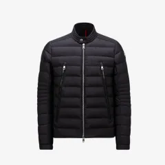 2025年最新】moncler amiotの人気アイテム - メルカリ