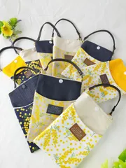 幸せ運ぶ♪ミモザのスマホショルダー　ハンドメイド　北欧　ミモザ　スマホケース　2WAY　 斜め掛け スマホポーチ　春　プレゼント　植物