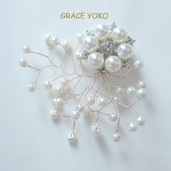 No104.ふんわりかすみ草ブローチ　コサージュ　卒業式入学式結婚式　永遠の愛
