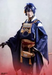 【中古】生写真(男性) 鈴木拡樹(三日月宗近)/キャラクターショット/Blu-ray・DVD「舞台「刀剣乱舞」蔵出し映像集 -无伝 夕紅の士 -大坂夏の陣- 篇-」TOHO animation STORE 限定特典ブロマイド